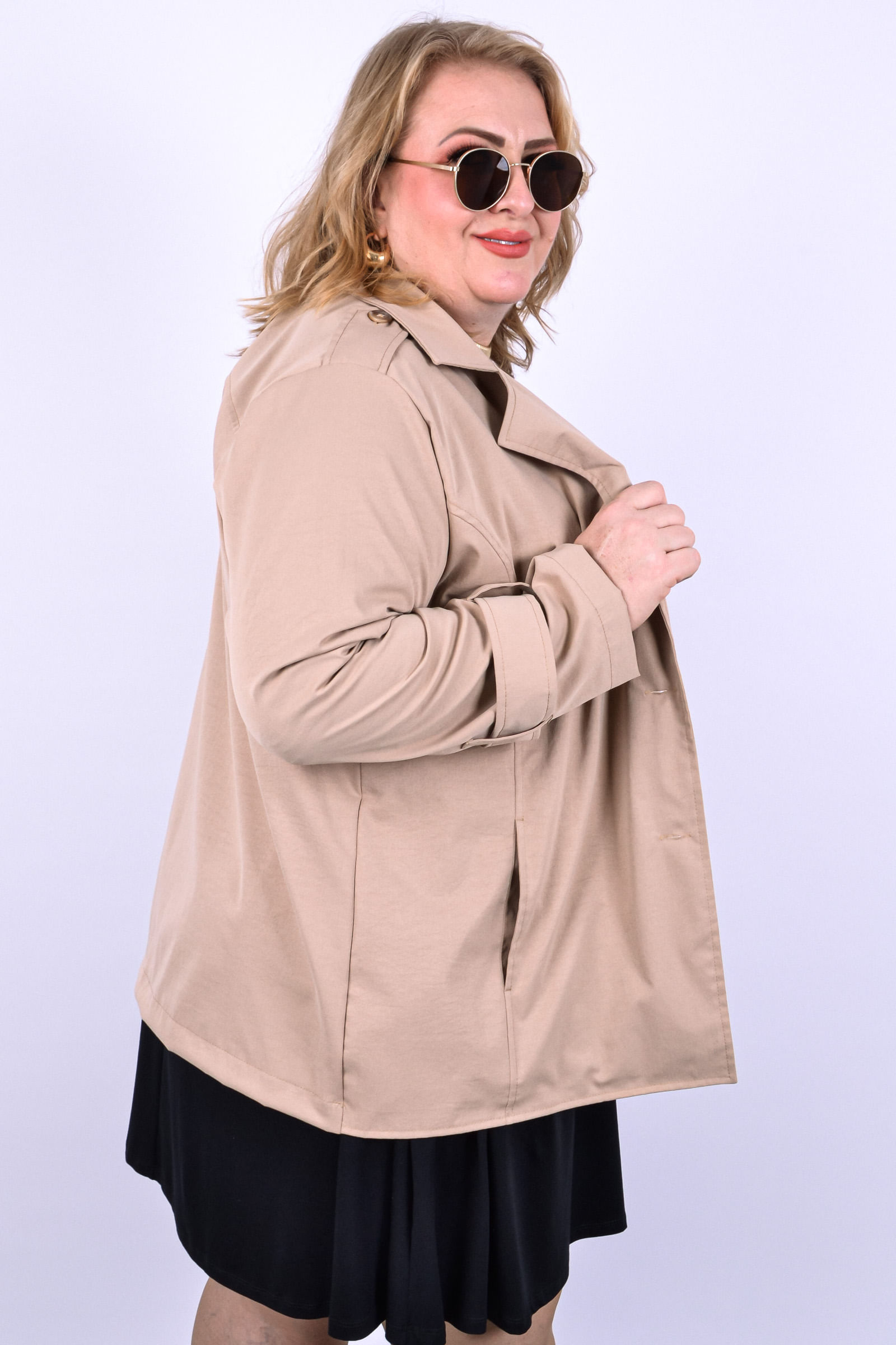 Casaco trench coat curto feminino_0008_4